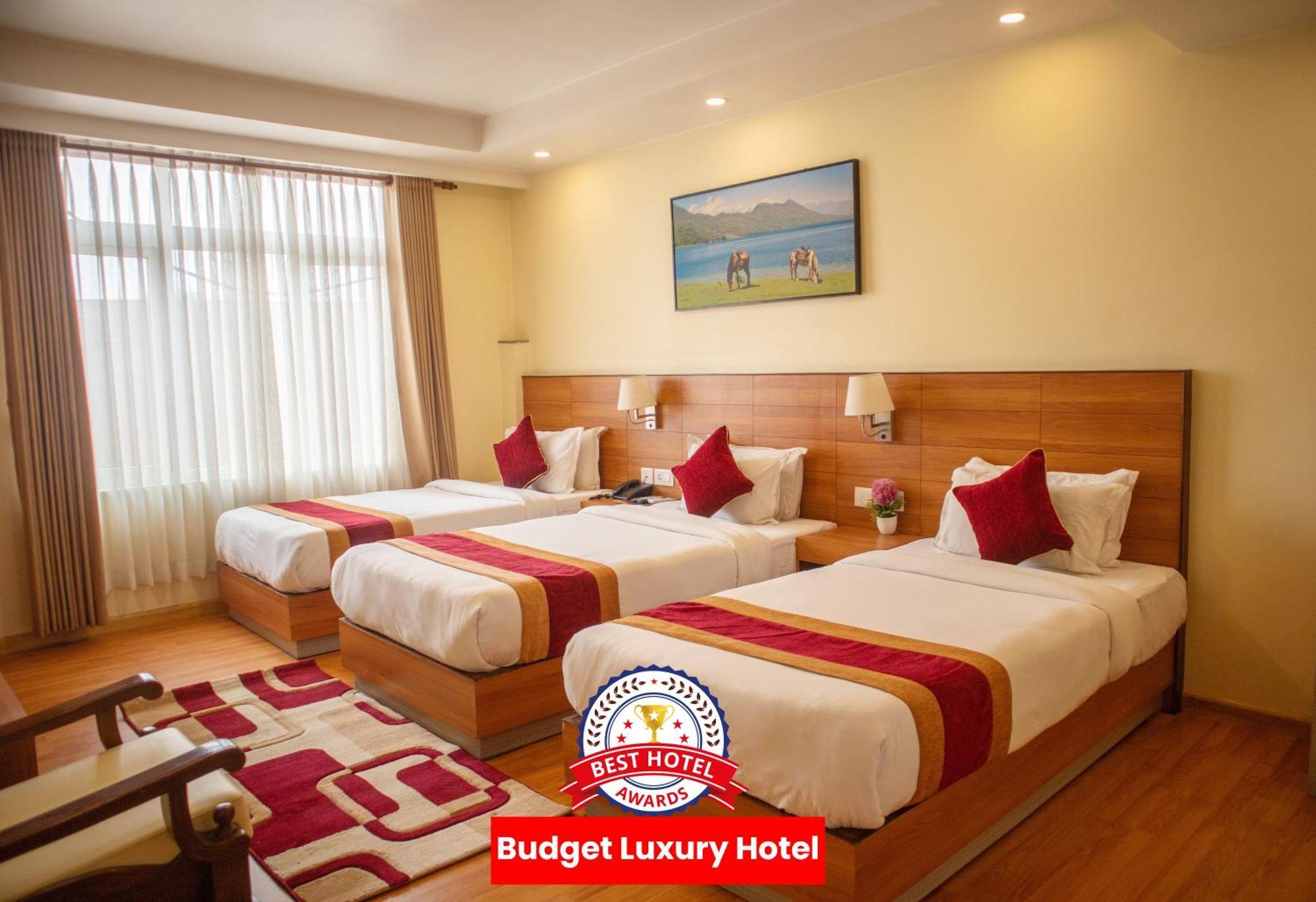Magnificent Hotel Kathmandu Exterior photo